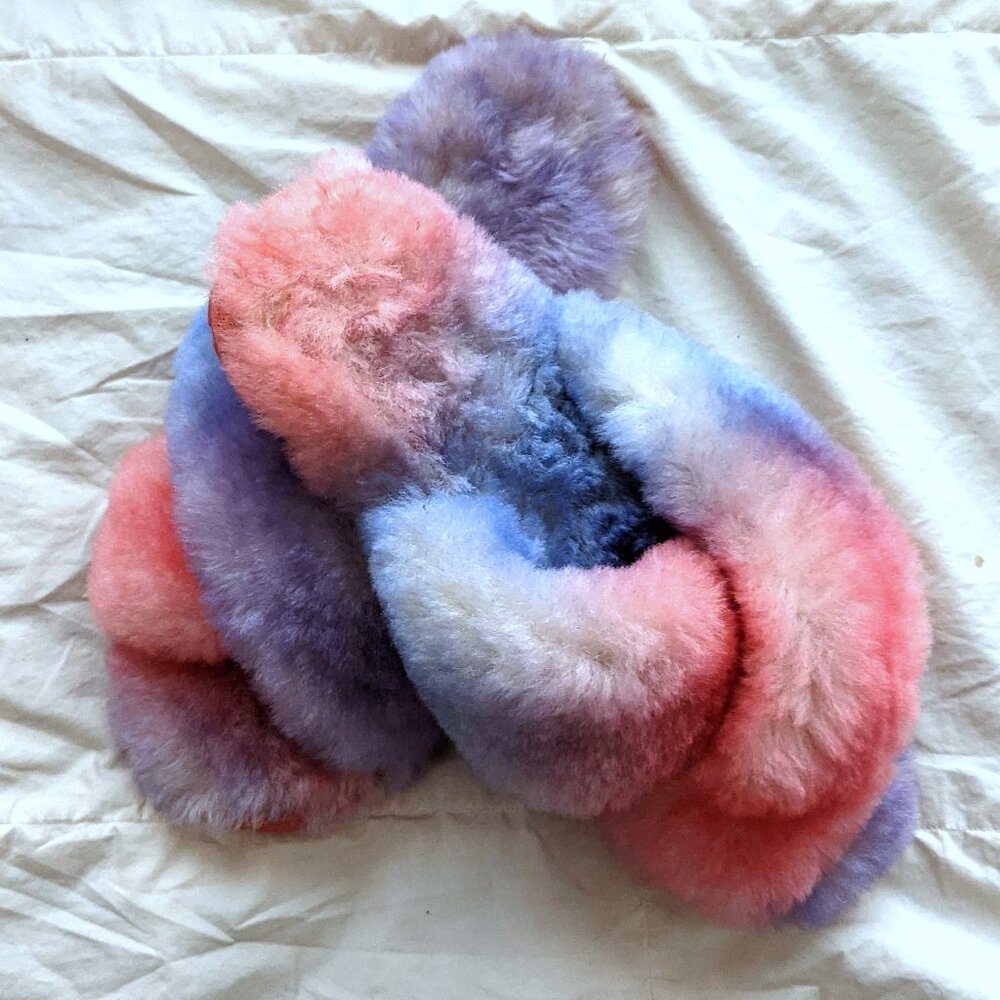 EMU Australia Pink Purple Sheepskin Fluffy Slides Slippers Size W8 M7 - Picture 2 of 7